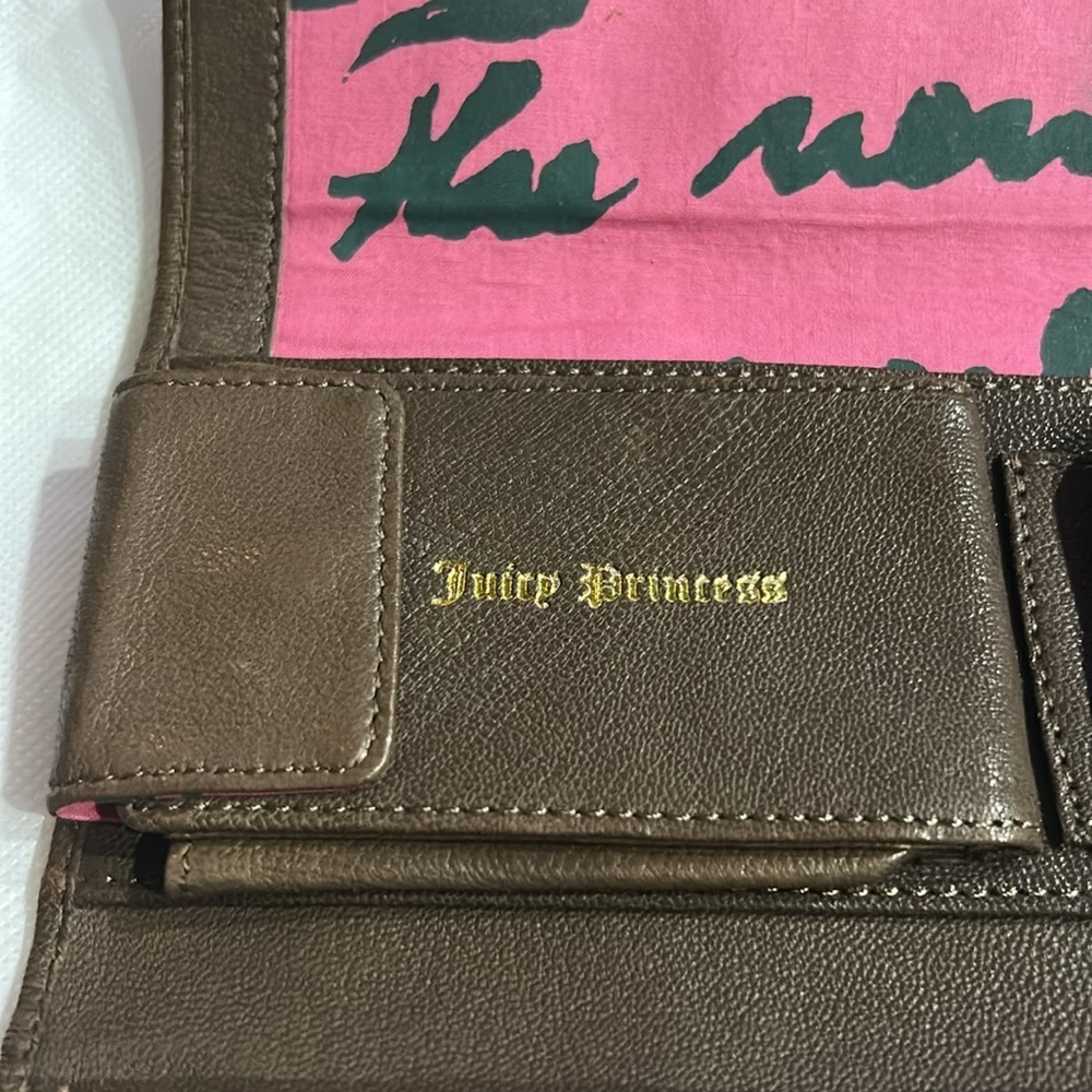 Juicy Couture wallet - Picture 8 of 9
